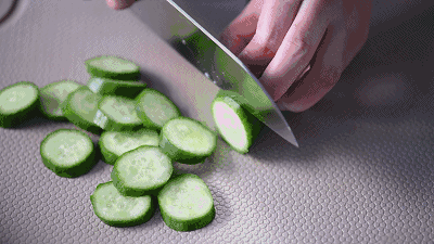 春吃芽,夏吃瓜,秋吃果,冬吃根,立夏后该吃瓜了,家家户户的餐桌也该