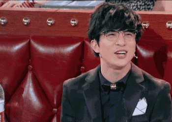 他是神经病加段子手,却藏着一颗认真而敏感的心