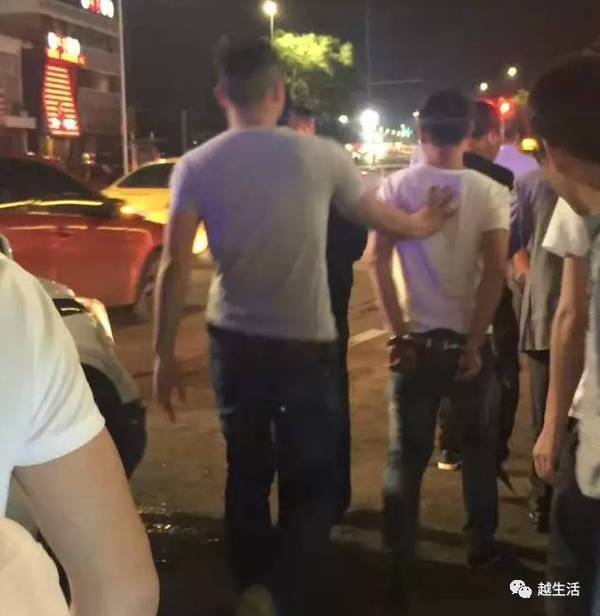 突发|绍兴一广场昨晚发生持刀砍人事件!警方发布通报.