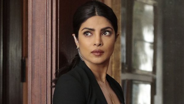 搜狐娱乐讯(文/啊包)abc电视网续订佩丽冉卡-曹帕拉(priyankachopra)