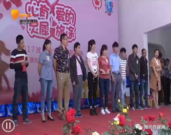 在活动现场记者看到,相亲者的资料分为未婚区,再婚区,并且男女资料