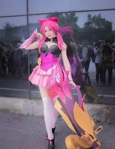 还有cosplay角色扮演王者荣耀人物, 美得不可方物!