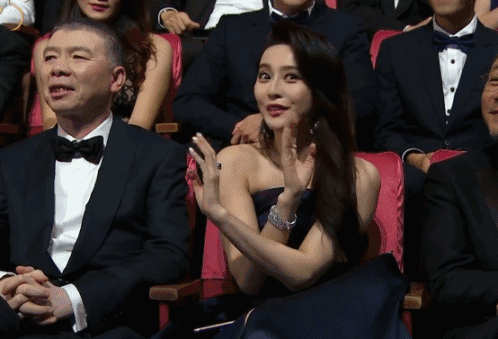 戛纳电影节再临,女明星们在红毯上各显神通的时候,范爷已是评委了!