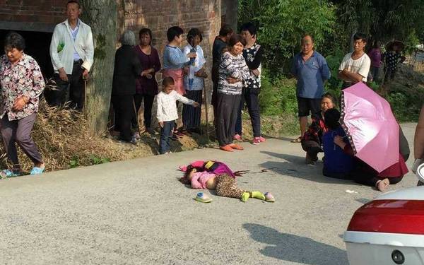 悲剧:武冈湾头桥一起车祸,5岁女孩惨遭不幸身亡!