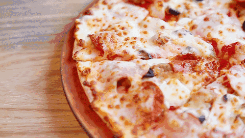 0.1超薄,给你极致享受!这家风靡全球30多年的比萨店居然这么污.