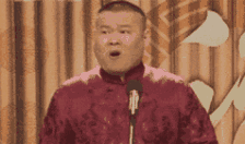 专业的珠宝顾问团队为您准备 