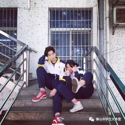 3 2 1 比赛即将开始 no1 学校:桂华中学 校服特色:简约风完爆你!