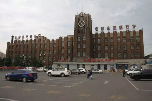 齐齐哈尔人口多少人口_齐齐哈尔火车站(2)