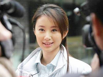 《爱在来时》 【周静怡】出身富豪之家,艺术学院校花,温顺端庄,秀外慧
