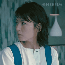 安迪从开始抗拒,拒绝 到无奈,不得已 到觉得不烦而且还有趣 到觉得有