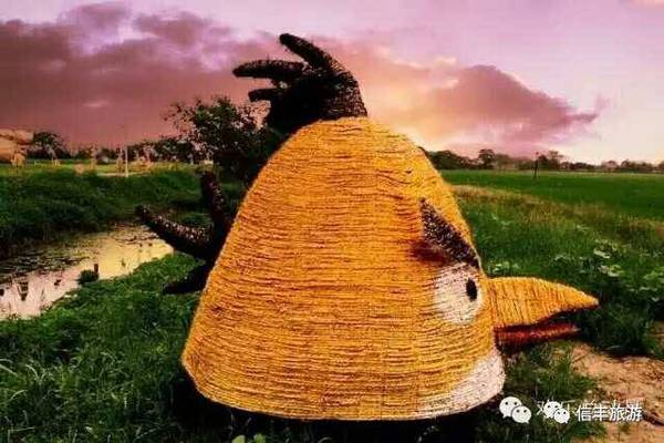 活动内容:首届多主题稻草人主题艺术节即将开放了,稻草人主题艺术节将使用大量稻草,几十名设计师纯手工历时一个月编织而成。美国英雄、中华寓言故事、森林动物王国、中外动漫明星等多主题稻草造型展,呈现一场美仑美奂,多角度立体化顶级稻草原创造型的饕餮盛宴!梦想演译经典,这个周末让我们尽情投入在稻草人的世界里,集体忆童年、致青春吧!尤其适合家庭亲子活动! 5月28日至6月11日,你将享受到以下优惠活动: 1、门票原价:30元/人,把文章收藏到微信里!并分享到朋友圈,积30个赞,可换取门票一张!凭24小时前微信相册记