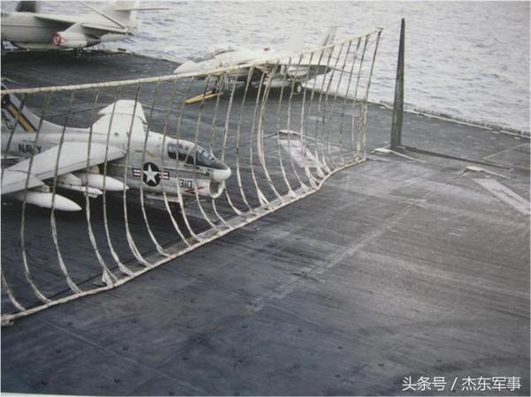 航母内部结构大揭秘(六),像一个微型城市一样!