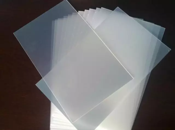 什么牌子镜片薄,什么牌子镜片薄一点