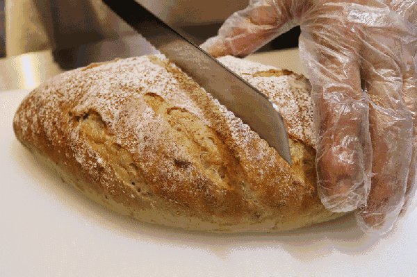 52公分长的面包,竟藏在绵阳这家法式面包店!