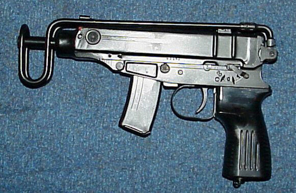 这种冲锋枪,在六七十年代时就生产了二十多万