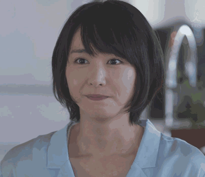 新垣结衣是当今日本演艺圈的扛把子,顶级票房收割机,但她流行最广的