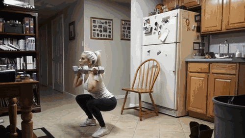 翘臀比腹肌更性感 不要忽视它,更别说不想粗腿,所以不练臀 要知道最