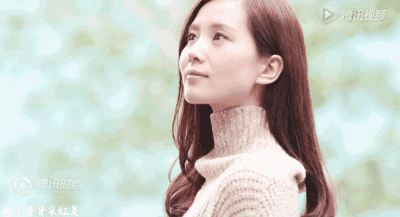 比如咖啡里面就不放糖放蜂蜜,她就是依靠一直喝蜂蜜咖啡减掉了婴儿肥