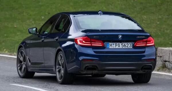 宝马5系m550i,4秒俱乐部新成员到底有多快?