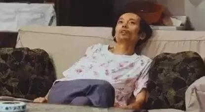 "葛优躺"虽好,躺多了脊柱要废啊!