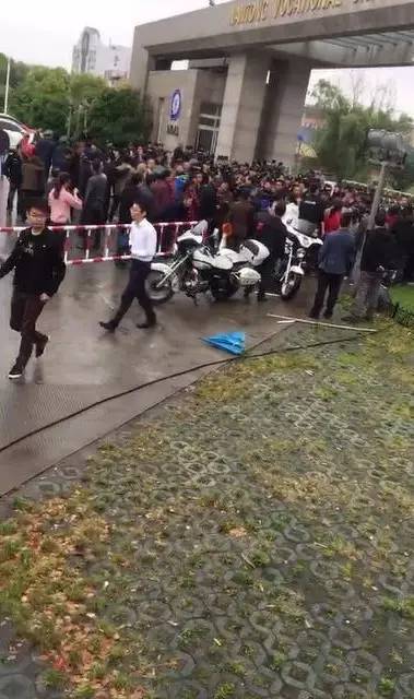 一时间网络上议论纷纷 2017年5月2日上午7:42分, 南通职业大学女生赵