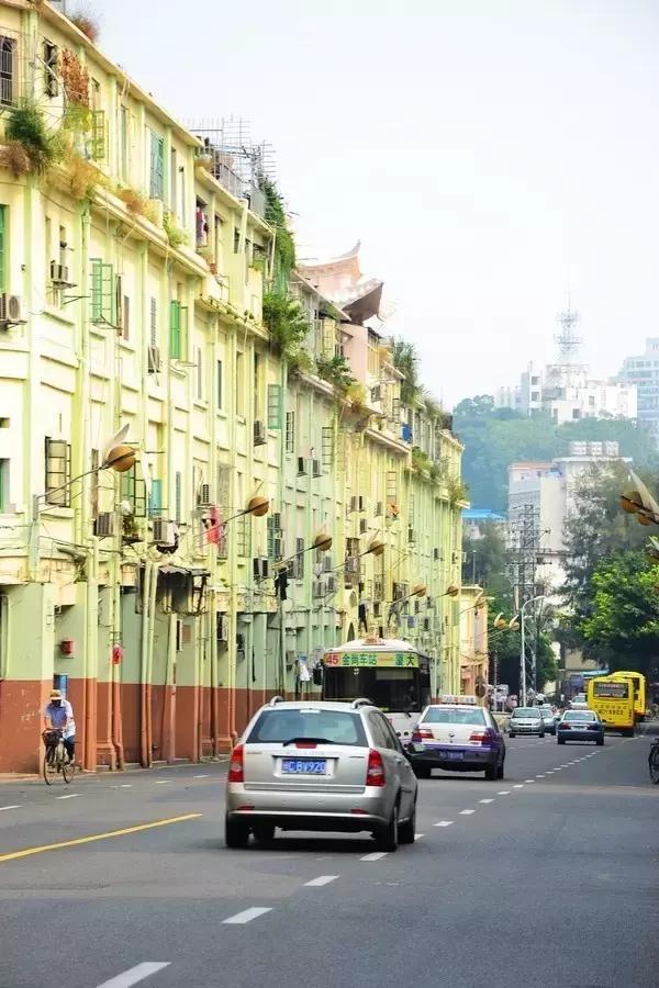 厦门湖滨北路常驻人口_厦门速度引发央媒惊叹 经过台风才知道 厦门最美的风