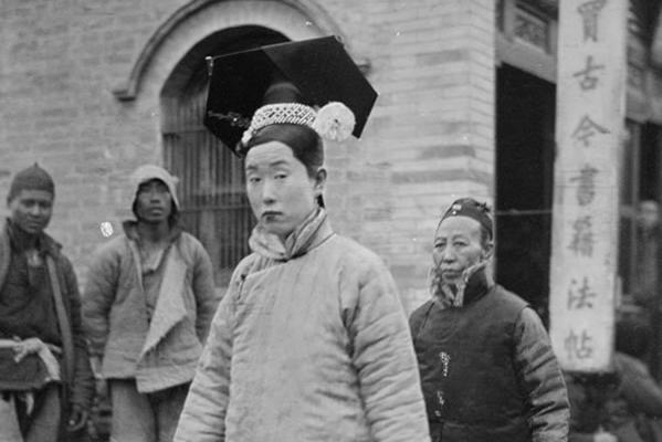 1919年经济学家_...革开放三十年 经济学家放眼量(2)