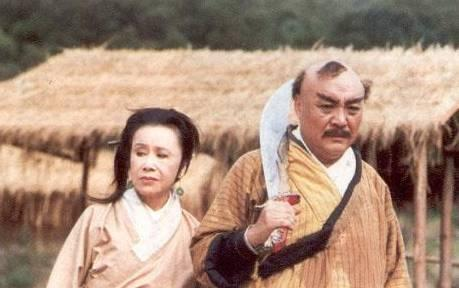 很多观众可能想不到,在1985年梁家仁版《笑傲江湖》中,乾德门演过"