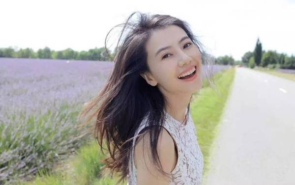 高圆圆连续两届杀进虎扑女神总决赛,直男们为何如此偏爱她?