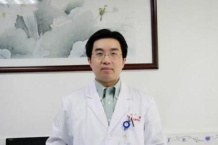 袁进教授--佛山华厦眼科医院特邀角膜病专家