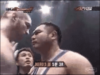 哎呀妈呀!这嘴咋还亲上了呢?