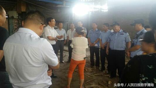 华州区长白晓林一行检查赤水镇"铁腕治霾"工作