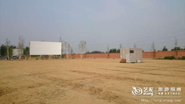 密云12.5时尚农庄开业 创意花海、汽车影院新