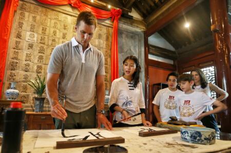 揭秘!保佑汤姆·布雷迪的神秘东方力量被曝光