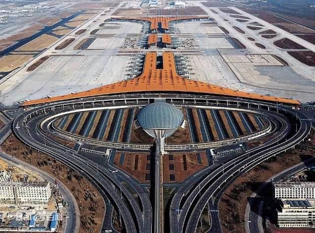还有,北京机场t3航站楼.