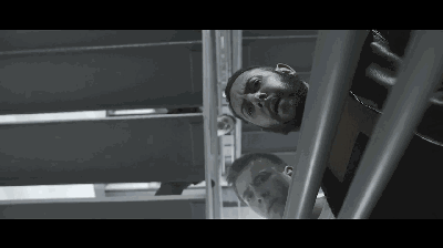 比《恐怖游轮》更绝望的鬼打墙,一撞35年,陷入死循环丨毒药头条-娱乐