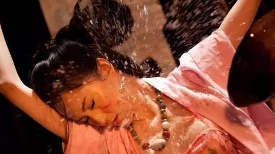 封阴骑木驴: 揭秘惨无人道的古代女子刑罚