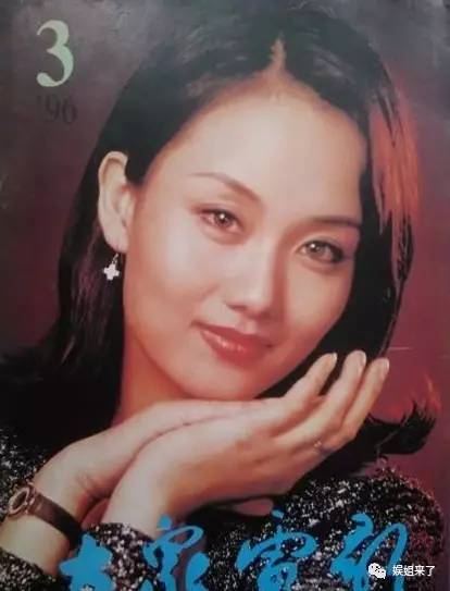 这是1997年,李颖在巴黎拍摄《走入欧洲》时的生活照