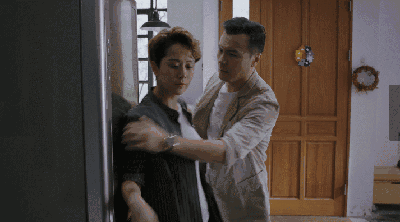 素颜,吻戏,发疯,狂哭.