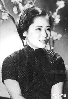 她被誉为"原子弹之母"和"中国居里夫人",迄今最杰出的华人女科学家