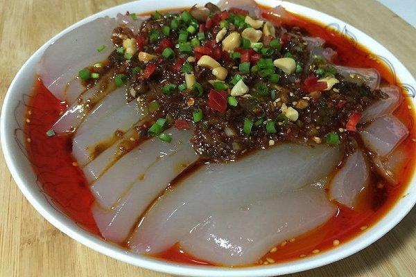 你吃过黑凉粉,白凉粉,但是你吃过界面的红色?bcg教程库凉粉图片