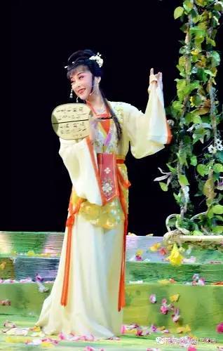 "越坛才女"陶琪重返舞台 时隔十年再演全本《李清照》