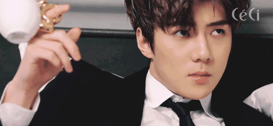 而吴世勋更是在可儿去韩国参加活动时,准备了礼物给她,妥妥的迷弟啊!