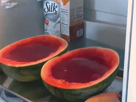 神一般的吃西瓜方法,你学到了吗?