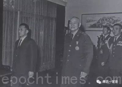 蒋介石时年79岁. 301