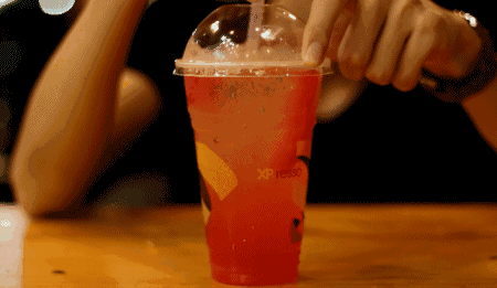 电脑上wap网:麻涌最冧女的缤纷冰饮,每天20杯免费送!