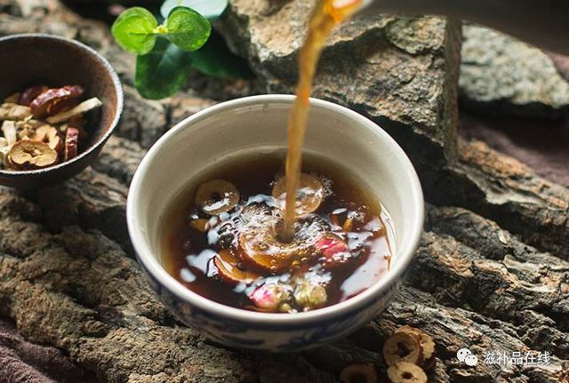 啥时候喝姜枣茶 a90tub13637909593405.jpg