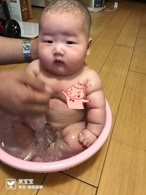 婴儿几个月长到22斤 a6rsul2817729221542.jpg