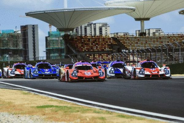 FRD LMP3极速先锋系列赛第二站上海站发车现场