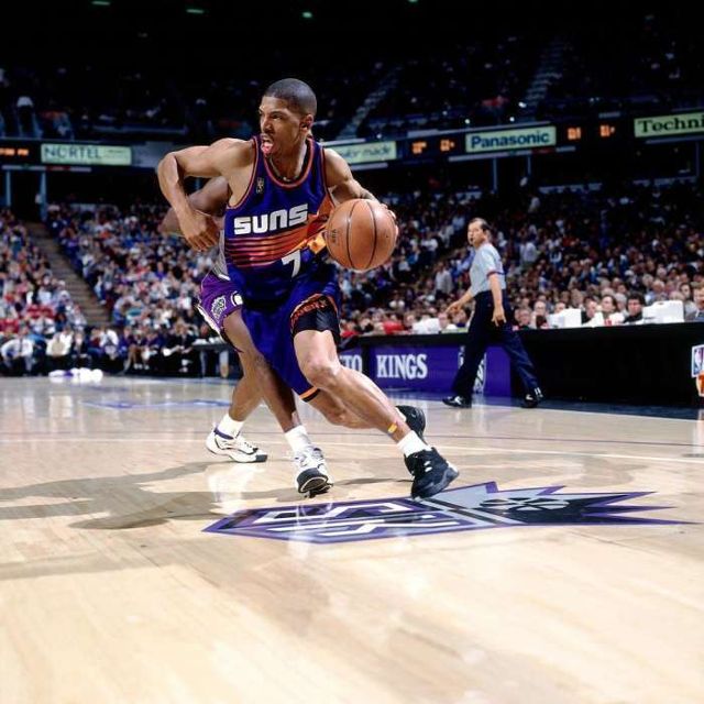 场均助攻12+有多难?NBA历史仅5人,1神人连续